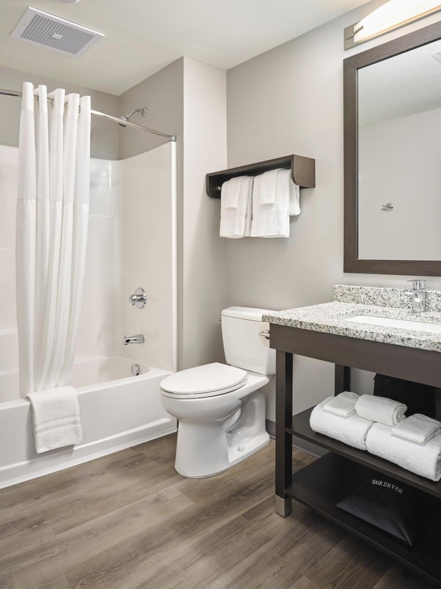 Stayapt Suites Harrisburg-Hershey Bagian luar foto